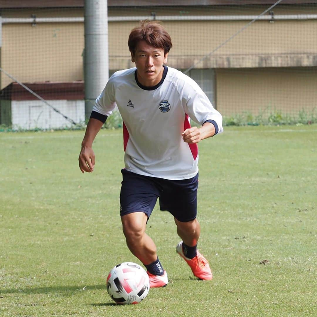 FC町田ゼルビアさんのインスタグラム写真 - (FC町田ゼルビアInstagram)「本日のトレーニングフォト(10枚)👟⚽️ スワイプしてね→📸 . 🗓10月3日(土) 1️⃣ #ノリエガエリック 2️⃣ #小田逸稀  3️⃣ #岡田優希 4️⃣ #奈良坂巧 5️⃣ #福井光輝 6️⃣ #大谷尚輝 7️⃣ #マソビッチ 8️⃣ #中島裕希 9️⃣ #平戸太貴 🔟 #廣末陸   #FC町田ゼルビア #zelvia #Jリーグ #サッカー #スポーツ #soccer #football #jleague #町田 #svolme #トレーニング #イケメン」10月3日 16時57分 - fcmachidazelvia