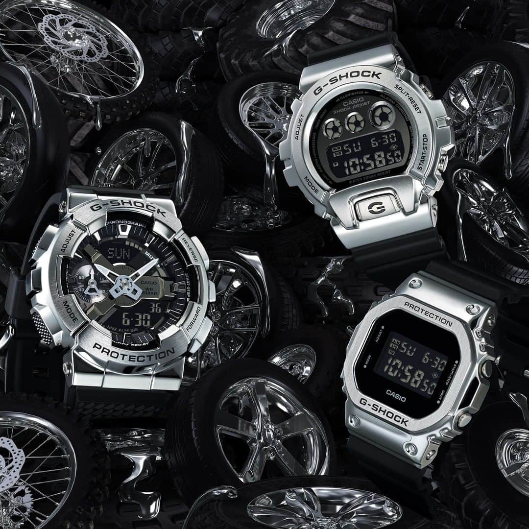 G-SHOCKさんのインスタグラム写真 - (G-SHOCKInstagram)「Metal Covered Series  オリジナルデザインのアイデンティティはそのままに、外装をメタルで覆ったMetal Covered Series。ベゼルに硬質なステンレス素材を用いた、メタルカバード耐衝撃構造を採用しています。  These Metal Covered Series watches maintain their identities of the original designs, while adding metal parts to their finish look. The models feature metal covered shock-resistant construction which use stainless steel for the bezel cover.  From left: GM-110-1AJF GM-6900-1JF GM-5600-1JF  #g_shock #ga110 #dw6900 #dw5600 #metal #watchoftheday」10月3日 17時00分 - gshock_jp