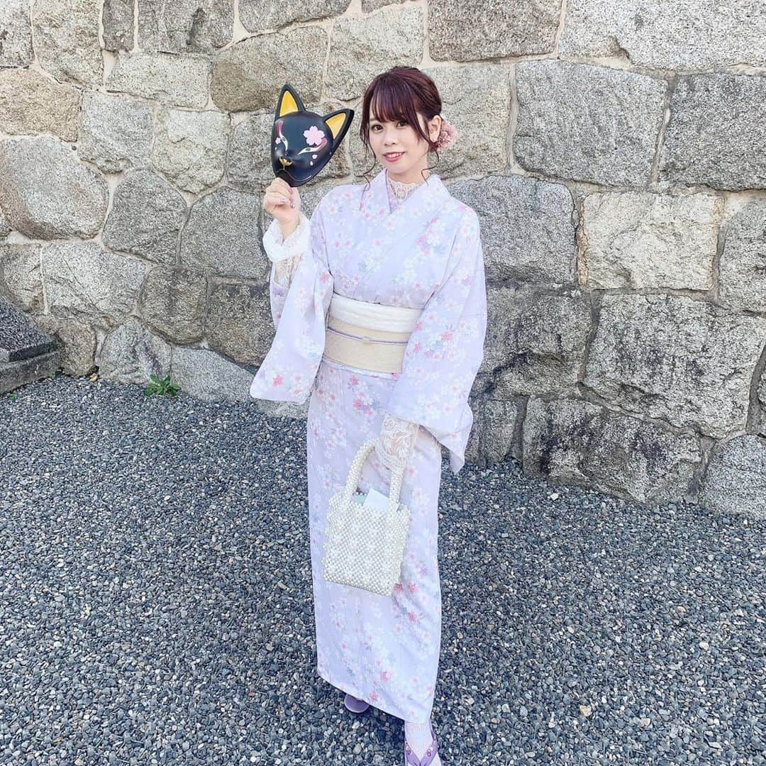 りなてぃんのインスタグラム：「𓂃 𓈒𓏸 清水寺⛩𖧷𓂃 ㅤㅤ 今回着物👘は梨花和服 (@rikawafuku_kyoto )さんで お借りしました！！𓍯🤍🤍 ㅤㅤ スタッフさんが優しいし面白い！ お話しながら支度してもらったよ〜♩  ㅤ 可愛い着物、レース帯などが あって大満足💭🤍🤎🤍🤎  ちなみに着ている着物は新作だよ！💭 ㅤㅤ ㅤㅤ 浅草にも店舗があるからまた 浅草行ったら借りたいな〜🥺🥺！ リピート決定！  ㅤㅤ ㅤㅤ ちなみに今回は梨花和服清水寺店さんに お願いしました！🧺🍒 他にもたくさん店舗があるから ぜひ行ってみてね！ ㅤㅤ ㅤㅤ 𖧷𓂃 ㅤㅤ  #梨花和服 #京都着物レンタル #京都着物 #清水寺　#京都　#京都観光 #京都御朱印巡り  #KYOTO #和服　#着物 #京都着物レンタル #着物ヘア #着物コーディネート #パールバッグ  #着物女子 #着物女子 #京都旅 #レトロ着物」