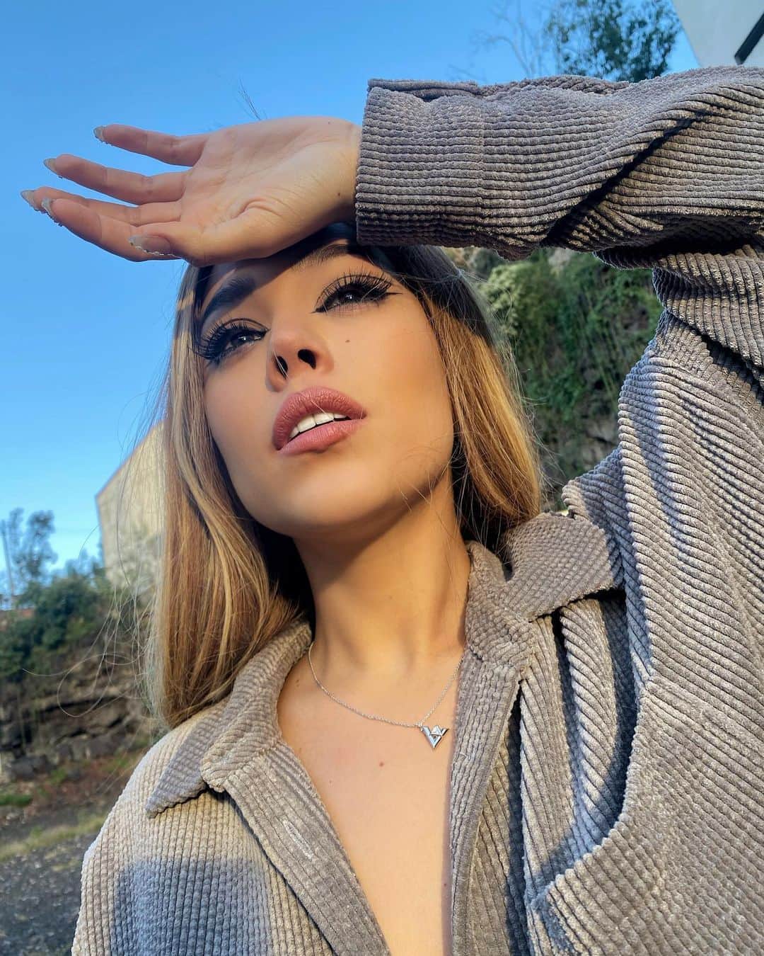 のインスタグラム：「Un golden hour de 5 minutos... @louisvuitton #LVVolt」