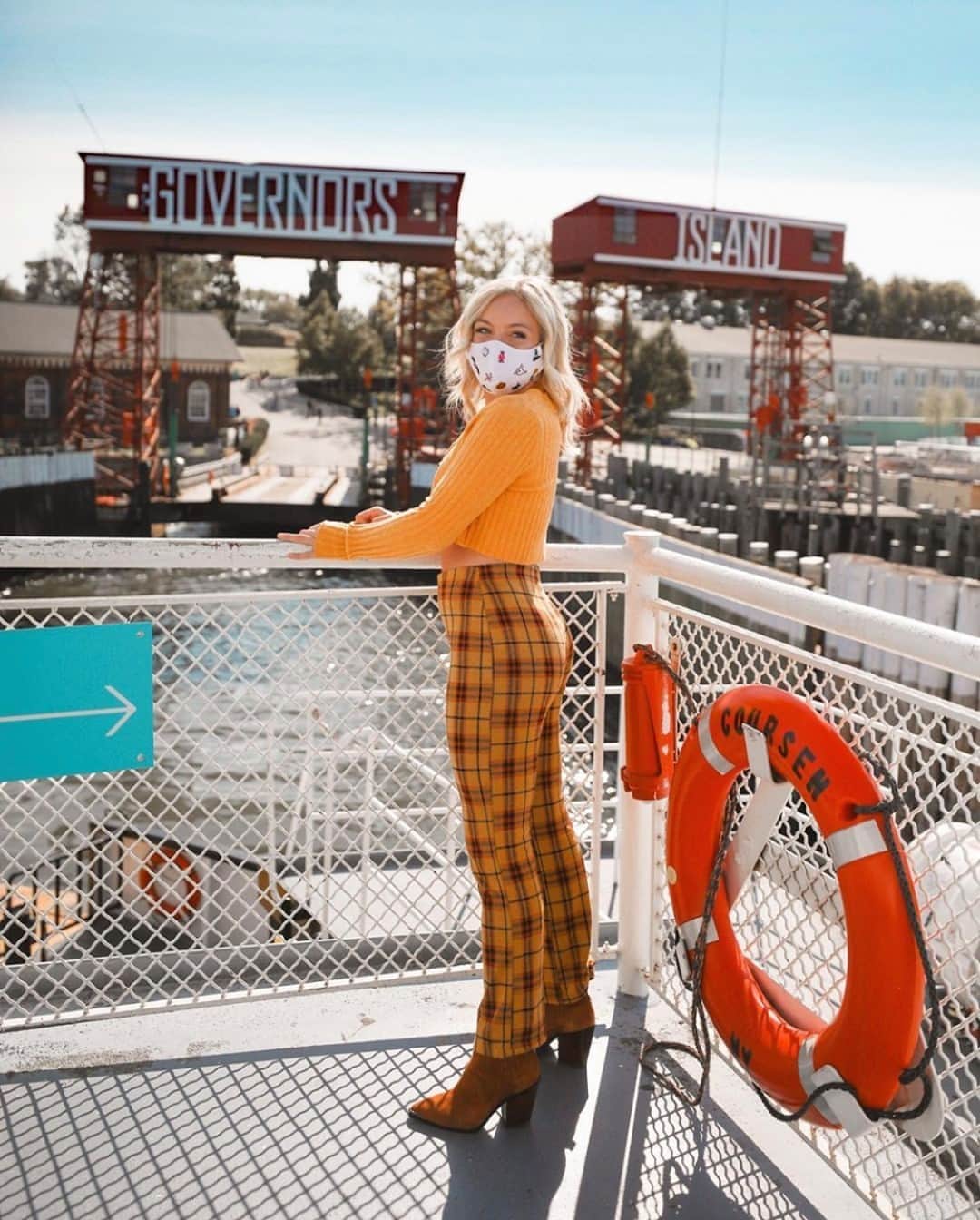 ケネスコールのインスタグラム：「All aboard our new fall boots. @rachmartino believes in safety first, style a close second in our West Side block-heel bootie. #FallStyle #WearAFuckingMask  When you shop at KennethCole.com, we donate to THE MENTAL HEALTH COALITION –a life-changing movement working to destigmatize all mental health conditions by unifying our partners’ efforts, including those focused on the emotional well-being of Black communities. Info link in bio.」