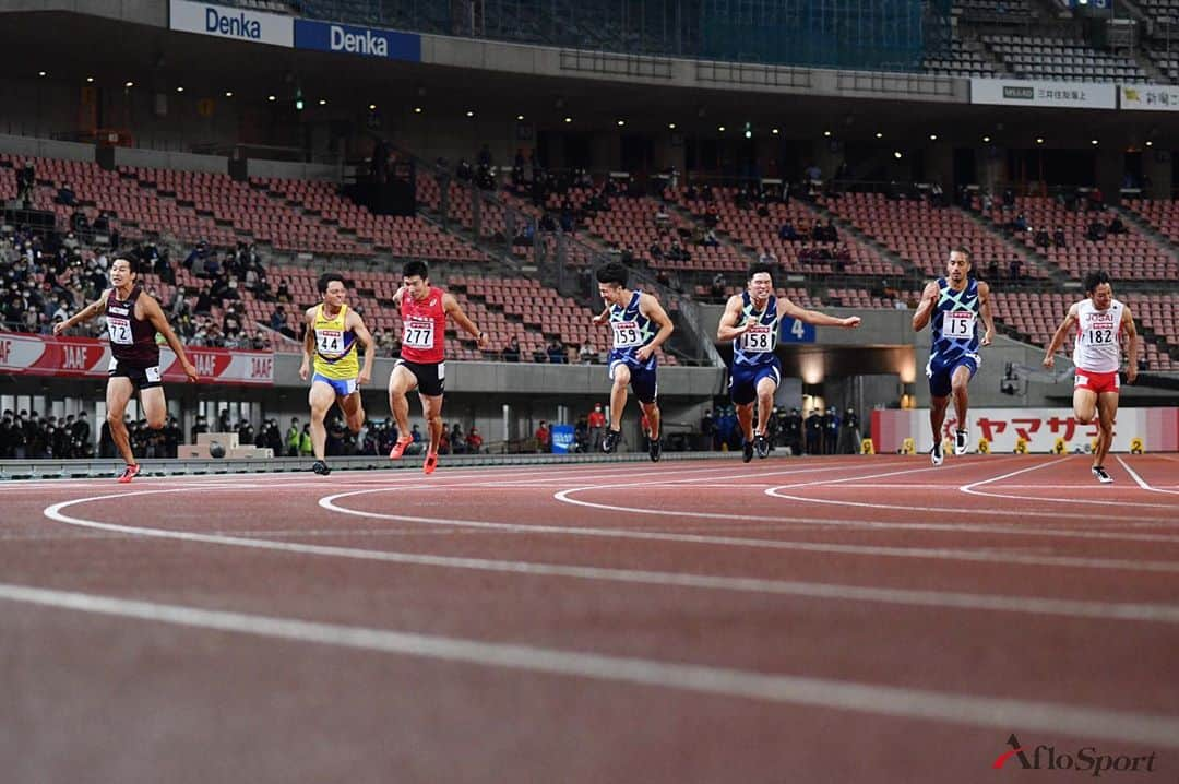 アフロスポーツさんのインスタグラム写真 - (アフロスポーツInstagram)「Men's 100m Final  Photo: @kenjiromatsuo.aflosport   The 104th Japan Track & Field National Championships at Denka Big Swan Stadium in Niigata, Japan. Japan.  #athletics #trackandfield #100m #陸上#ナンバーワンしかいらない#飯塚翔太 #竹田一平 #桐生祥秀 #多田修平 #小池祐貴 #ケンブリッジ飛鳥 #鈴木涼太」10月3日 9時51分 - aflosport