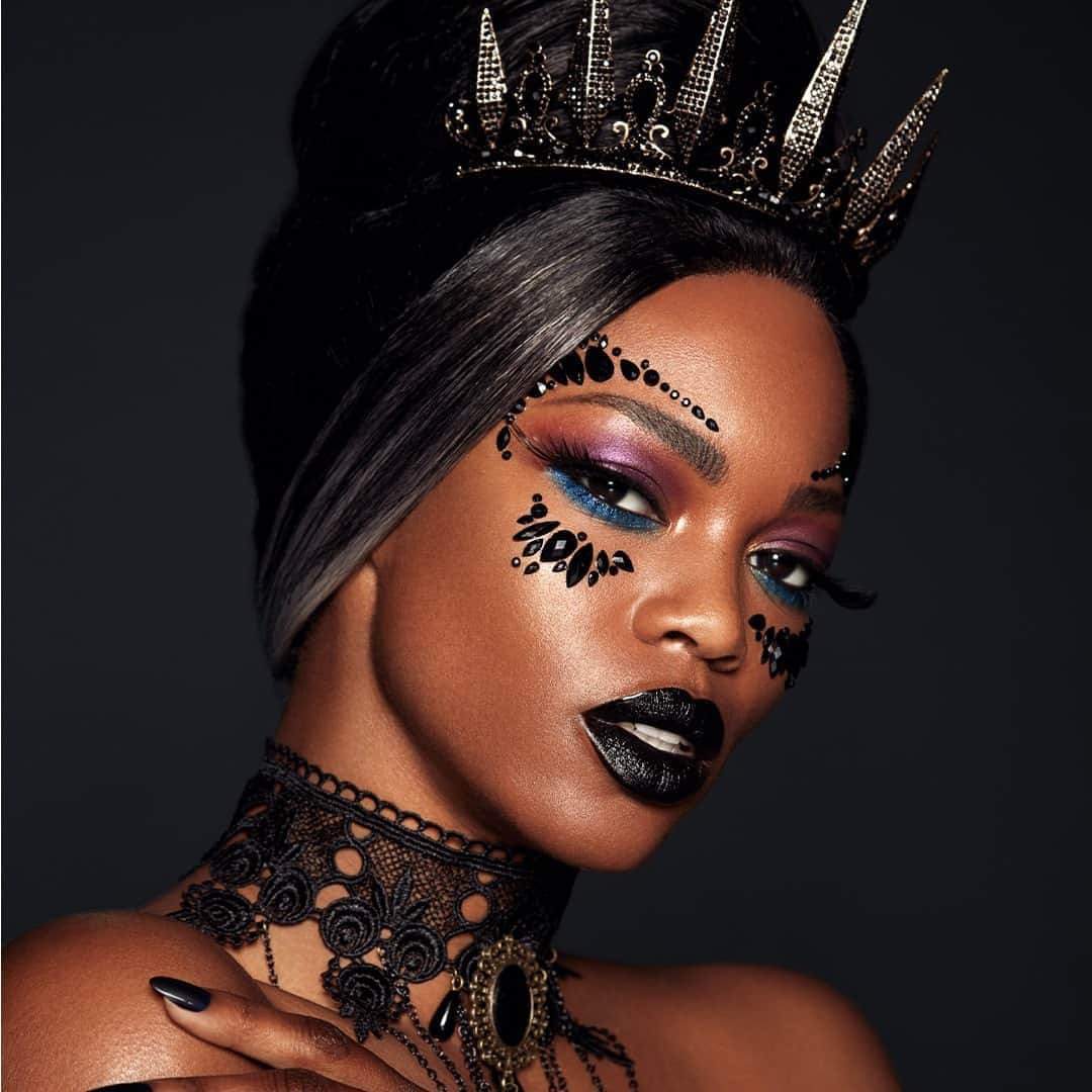 wet'n wild beautyさんのインスタグラム写真 - (wet'n wild beautyInstagram)「Get ready to slayyyy Halloween because it’s Fantasy Makers 2020 #Contest time! Make us freak with your Halloween look and be sure to tag any #FantasyMakers products you use. Link to our contest page information in our FM Highlight - we can’t wait to see what you Wild Ones create…Grand Prize is $2,500 and 1 Year on our PR List.  Shop FM products @Walmart @Target @ultabeauty @Walgreens and ALWAYS at wetnwildbeauty.com   Photographer and MUA @jordanliberty  Model @eugenawashington  Hair @louisemooninc   #wetnwild #wetnwildbeauty #halloweenmakeup #PeekABooChallenge #wnwFM2020Contest」10月3日 10時01分 - wetnwildbeauty