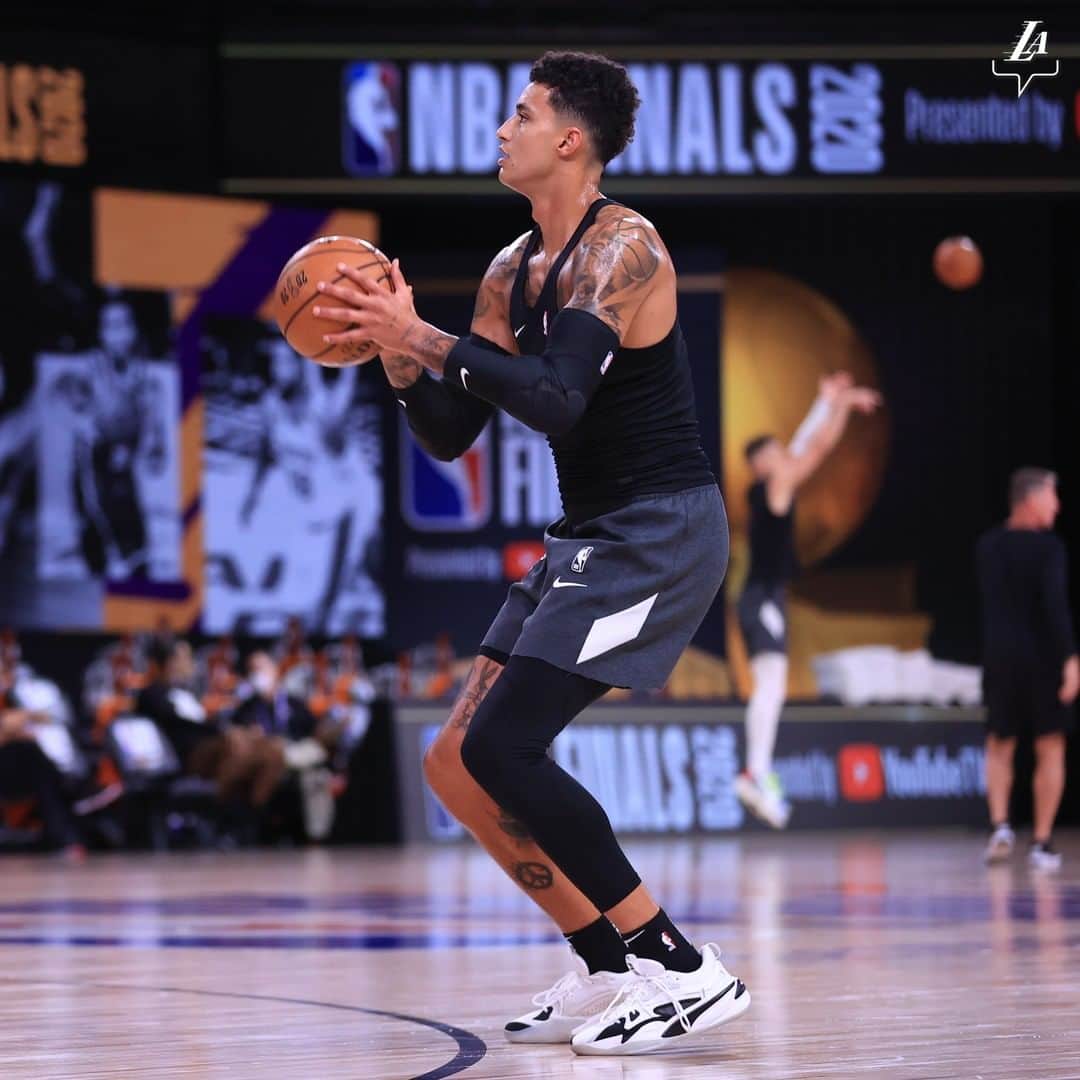Los Angeles Lakersさんのインスタグラム写真 - (Los Angeles LakersInstagram)「Let's get this going. #LakeShow」10月3日 10時06分 - lakers
