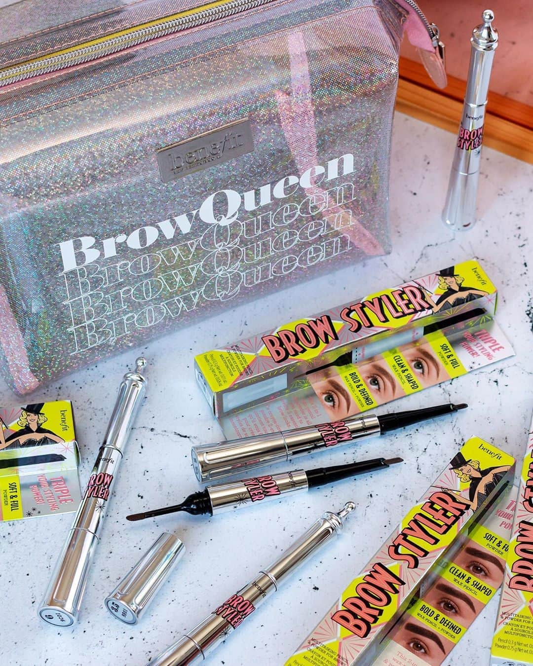 Benefit Cosmeticsさんのインスタグラム写真 - (Benefit CosmeticsInstagram)「NATIONAL BROW DAY GIVEAWAY! 🎉 We’re picking 19 of you to win our #benefitbrowstyler + a #benefit brow queen bag! 1️⃣ Follow @benefitcosmetics 2️⃣ Like this post 3️⃣ TAG 3 BFFs below, along with @benefitcosmetics ➡️ For extra entries, leave a 🎉 on our most recent posts, or share this post on your IG stories, tagging @benefitcosmetics + #sweepstakes! Good luck! ✌🏽 Giveaway ends tomorrow, 10/3, at 11:59pm PST. Rules: bit.ly/nationalbrowday2020」10月3日 11時15分 - benefitcosmetics