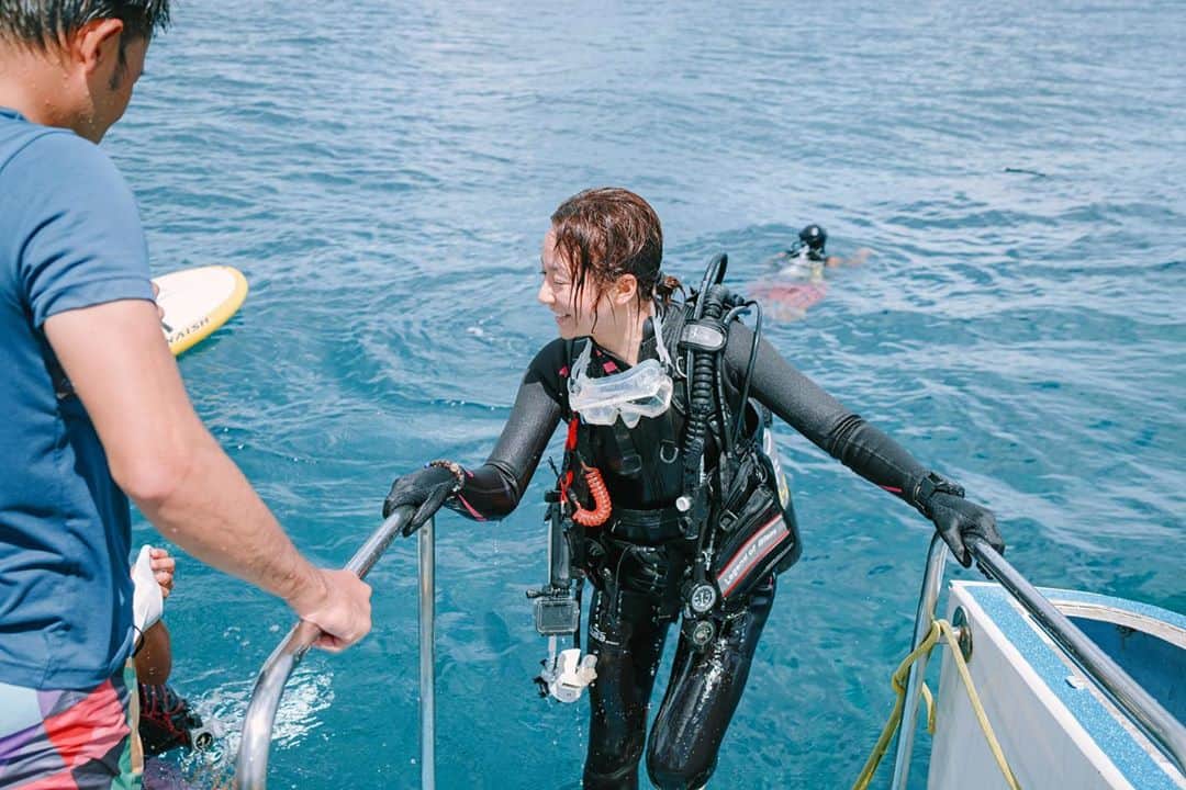 木村文乃さんのインスタグラム写真 - (木村文乃Instagram)「*** #宮古島 #marinejungle #ダイビング #diving #diver #水中カメラ」10月3日 11時18分 - uminokimura_official