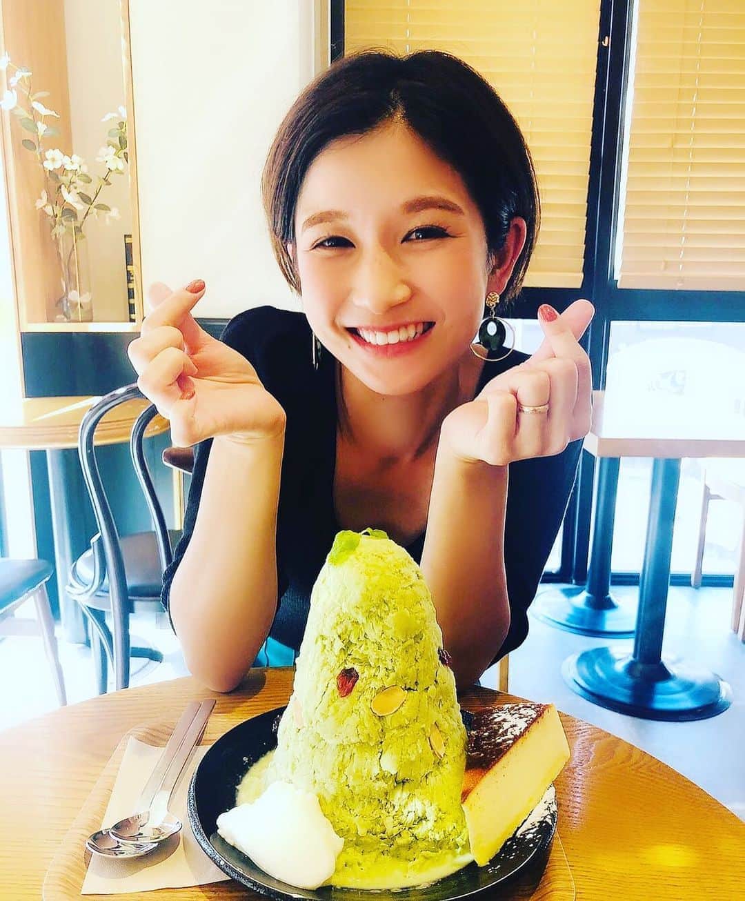 小西ゆりなのグルメインスタ