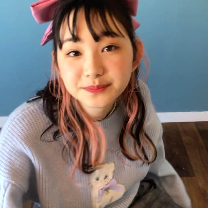 ニコ☆プチのインスタグラム：「﻿ ちょっと眠い？土曜のお昼に﻿ ﻿ あやめからファンサービス〜💜﻿ ﻿ ﻿ #ニコプチ﻿ #川合菖蒲﻿ #めめち」