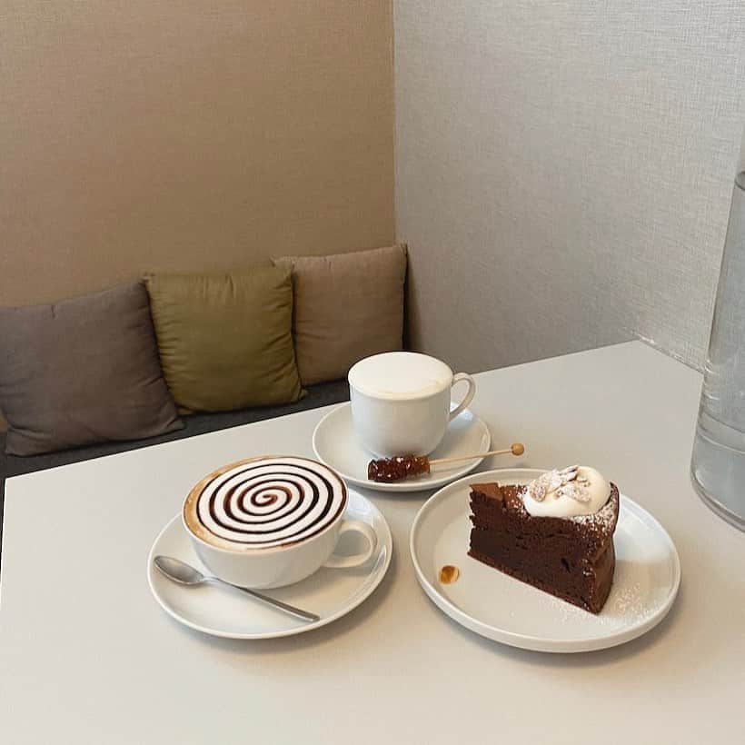 足立沙織のグルメインスタ