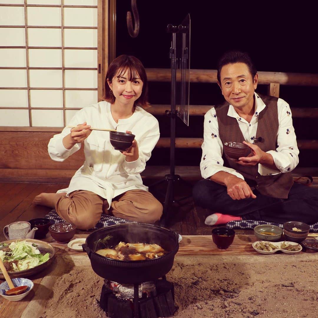 テレビ大阪「おとな旅あるき旅」さんのインスタグラム写真 - (テレビ大阪「おとな旅あるき旅」Instagram)「おいしい秋をたくさん頂きました！  今夜のおとな旅あるき旅（テレビ大阪）は、秋の味覚の宝庫！兵庫・丹波篠山 うまいもんめぐりです！  まもなく解禁される黒枝豆、ツヤツヤもちもちの新米ごはん、珍しい落花生掘りなど、美味しい秋を堪能します！お楽しみに！  今夜 18:30〜  #おとな旅あるき旅#テレビ大阪#三田村邦彦#小塚舞子#兵庫#丹波篠山#秋の味覚#黒枝豆#新米#黒豆パン#地ビール#落花生#落花生掘り#城下町#古民家#地鶏すき焼き」10月3日 17時36分 - tvo.otonatabi