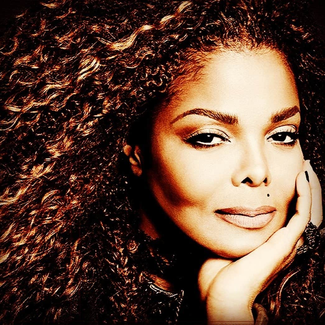 ジミー・ジャムさんのインスタグラム写真 - (ジミー・ジャムInstagram)「Happy 5th Anniversary of the release of the @janetjackson #unbreakable album. It was an incredible journey literally around the world to create this project and an honor to participate in it’s creation. I haven’t listened to it in awhile so I think I’ll spend some time with it this weekend. While I’m listening I’ll look through some old pics and maybe share a few. In the meantime thanks to everyone who made what was thought to be impossible, possible. Including but not limited to.. @missymisdemeanorelliott @realcoleworld @demjointz @matt_marrin @tommyparker80s @bmg_us @pauljacksonjr @kathyireland」10月3日 13時00分 - flytetymejam