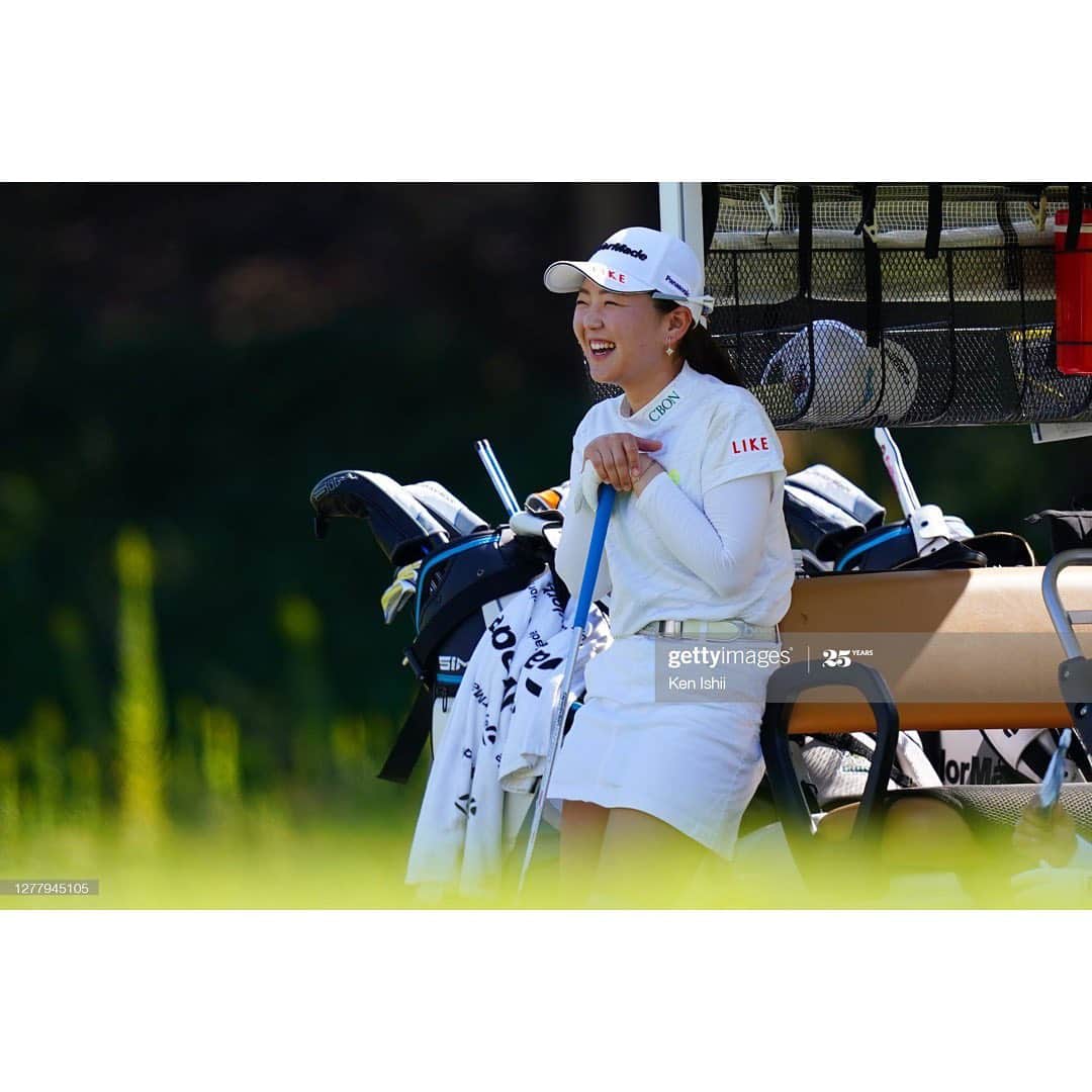 山内日菜子のインスタグラム：「． #山陽新聞レディースカップ ３位でした！ 三日間で１０アンダーは、初めてです。笑 素直に嬉しいですが、 優勝まではあともう一踏ん張りでした。 オフシーズンやってきた事が、 身になっていると思います。 残りの試合も、楽しんでプレーしたいと思います！ 次は沖縄〜🏝❤️  #ライク株式会社 #panasonic  #コアグループ #シーボン化粧品 #大東建託未来アスリートプロジェクト #teamdaito #チーム大東 #TaylorMade #TaylorMadeGolf #newbalance  #newbalancegolf」