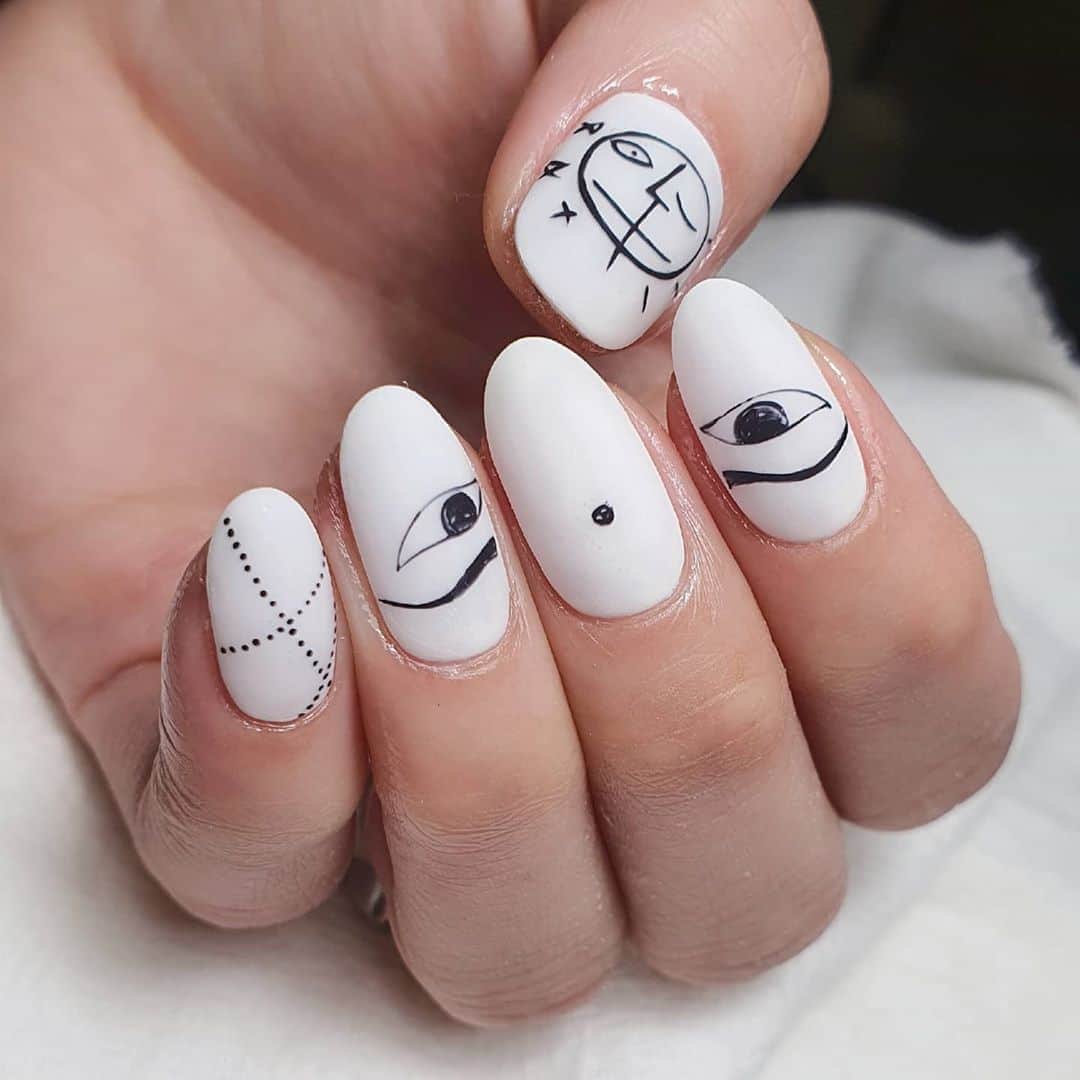 Yingさんのインスタグラム写真 - (YingInstagram)「@niepoortvinhos Nat Cool inspired nails!  Base colour is PREGEL White and details done with PREGEL Art Liner Black. Items can be purchased at @nailwonderlandsg 🤗 . . . 🛒 www.nailwonderland.com⁣⁣ 📍20A Penhas Road, Singapore 208184⁣⁣ (5 minutes walk from Lavender MRT)⁣⁣ .  I am currently only able to take bookings from my existing pool of customers. If I have slots available for new customers, I will post them on my IG stories. Thank you to everyone who likes my work 🙏 if you need your nails done, please consider booking other artists at @thenailartelier instead ❤  #ネイルデザイン  #ネイルアート #ネイル #ジェルネイル #nailart #네일아트 #pregel #プリジェル #nails #gelnails #sgnails」10月3日 13時28分 - nailartexpress