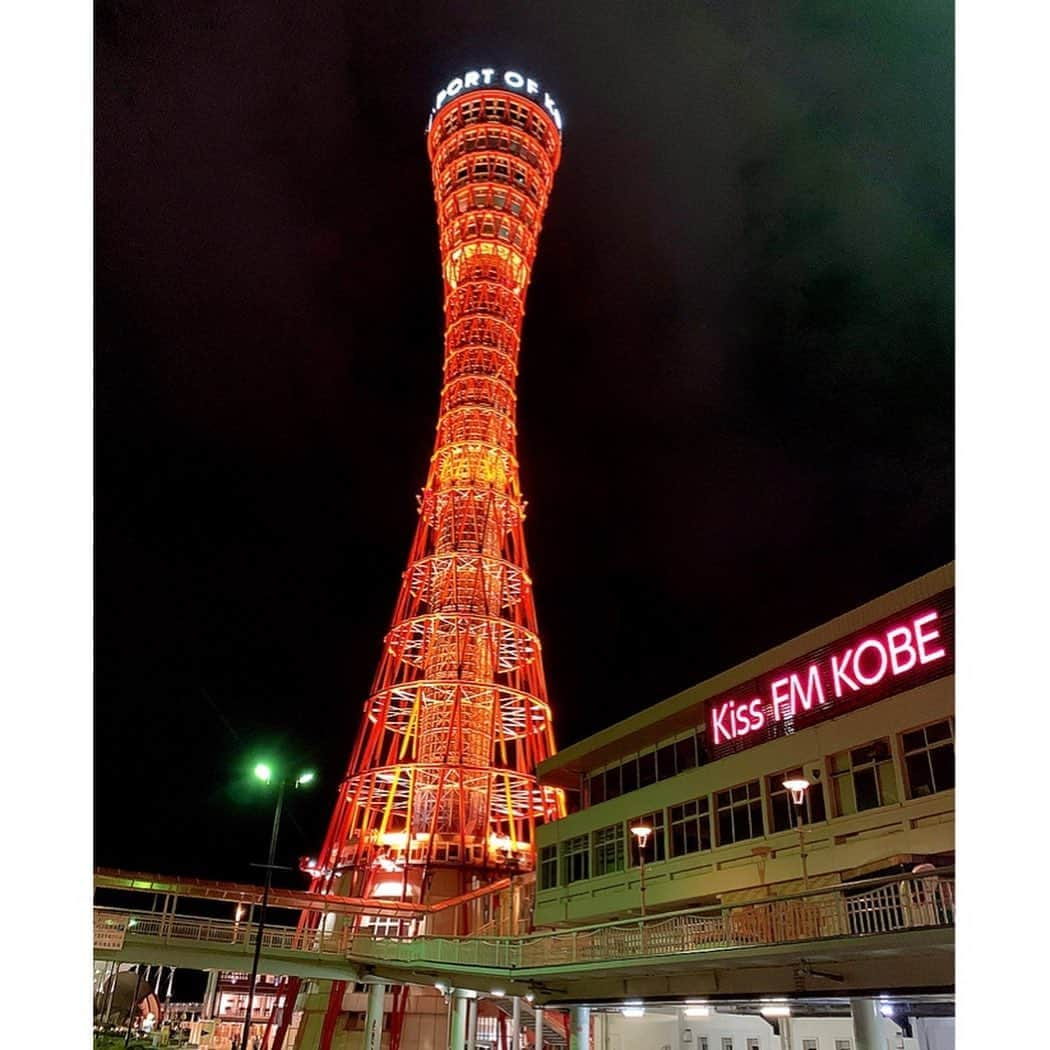 百合華さんのインスタグラム写真 - (百合華Instagram)「神戸ハーバーランド周辺をお散歩タイム💋  #japan #日本 #兵庫 #kobe  #神戸元町 #harborland #神戸ハーバーランド #お散歩 #港区グルメ  #神戸ディナー  #神戸牛  #a5ランク  #鉄板焼き #南京町 #中華街  #ラスイート神戸  #ラスイート神戸ハーバーランド  #suiteroom #スイートルーム #朝食 #roomservice #ルームサービス」10月3日 14時21分 - yurika.lovelily