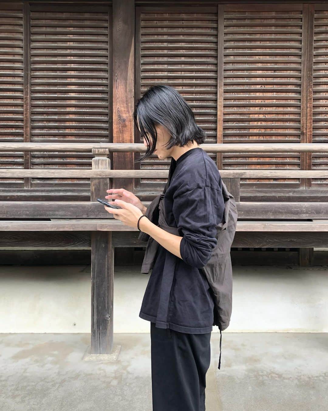 Takayuki Konoのインスタグラム：「弾丸で京都に来ています。 新作のオーガニックコットンを使ったロンTがしっかりした肉感で大活躍です。 @undecorated_official #undecorated」