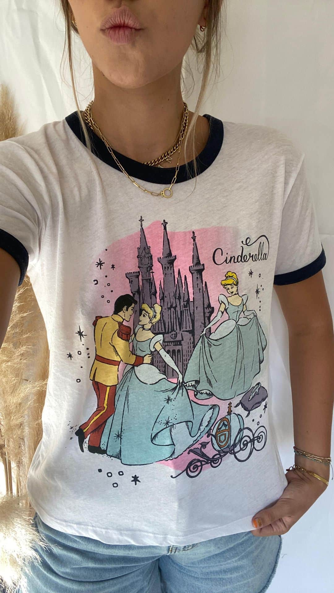 チェイサーのインスタグラム：「Our VP of Design and Partner of @chaserbrand Megan Baca (@meganbaca ), takes us behind our new collection for Cinderella’s 70th anniversary in this exclusive interview. Learn more about her path to contemporary knitwear, her most important career moments and the inspiration that brought Cinderella to life in this collection!💫  https://www.chaserbrand.com/collections/disneys-cinderella」