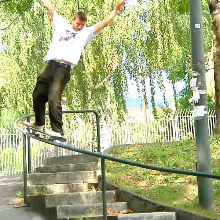 ヴィンセント・ミルウ のインスタグラム：「Grinder !! @freeskatemag  🎥 @lucciii__  #independenttrucks」