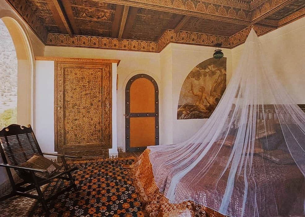 Meganさんのインスタグラム写真 - (MeganInstagram)「Home of Luciano Tempo in the Asni valley near Marrakesh ✨ . . . . #moroccandesign #lucianotempo #interiordesign #canopy #canopybed  #morocco #moroccanarchitecture」10月3日 18時00分 - zanzan_domus