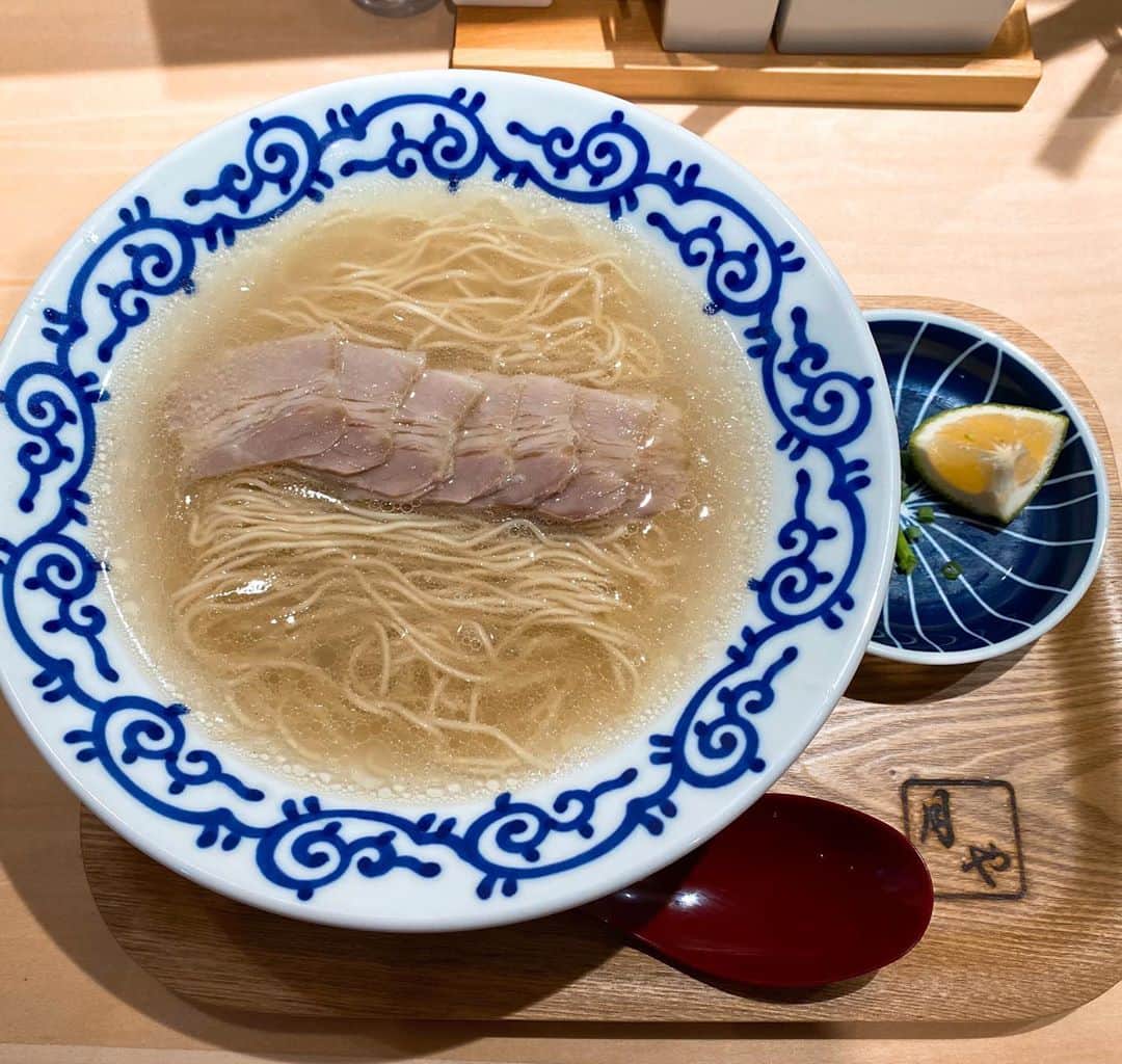 青木泰寛さんのインスタグラム写真 - (青木泰寛Instagram)「永遠に食べれる気がした こんな美味しいスープこの世にあるのか！  #豚そば月や #豚そば #広尾 #らーめん #ラーメン #ramen #豚骨ラーメン」10月3日 18時22分 - yasuhiro.aoki814