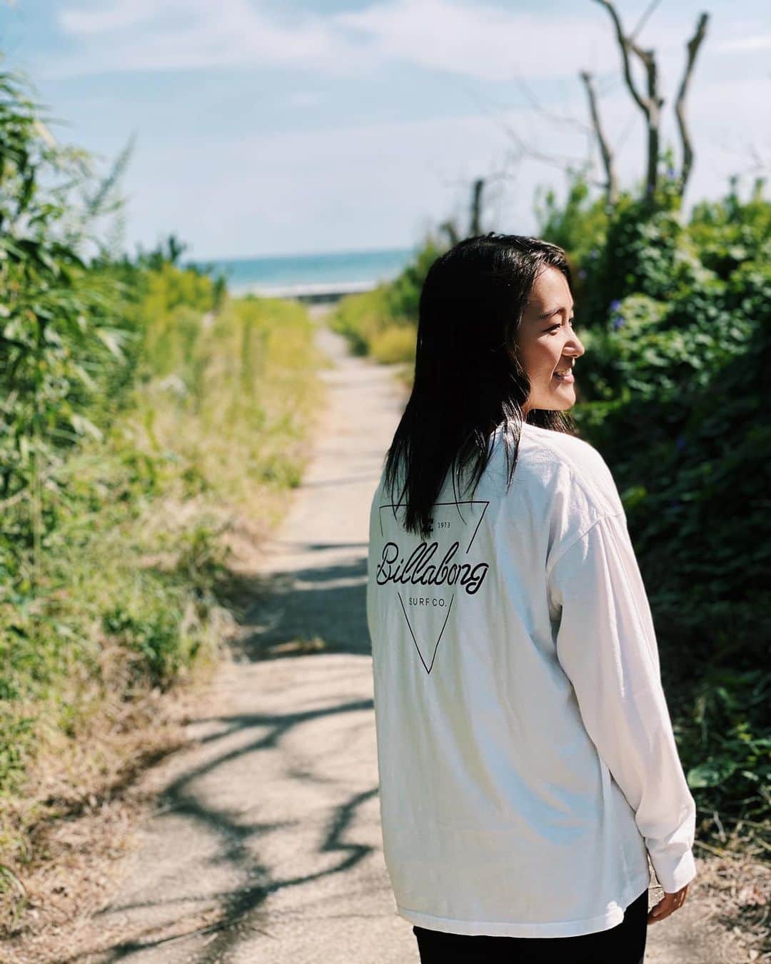 田代凪沙のインスタグラム：「Simple is the best🤍🍂 #bwjp #billabong」
