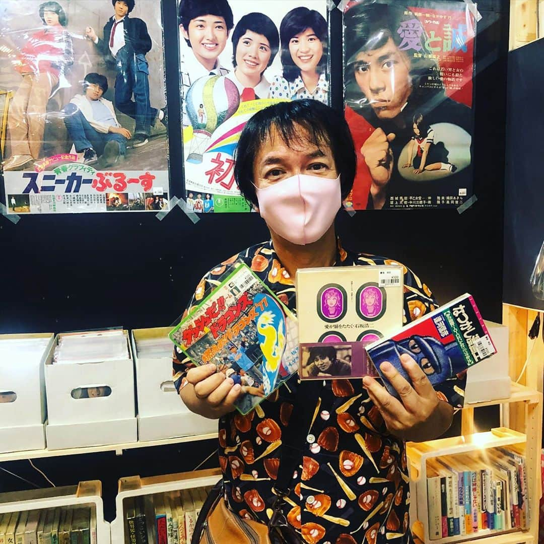 河崎実さんのインスタグラム写真 - (河崎実Instagram)「南町田にあるスリフトモール内の鈴木啓之くんのお店での戦利品。行くべし。」10月3日 18時28分 - kawasakiminoru