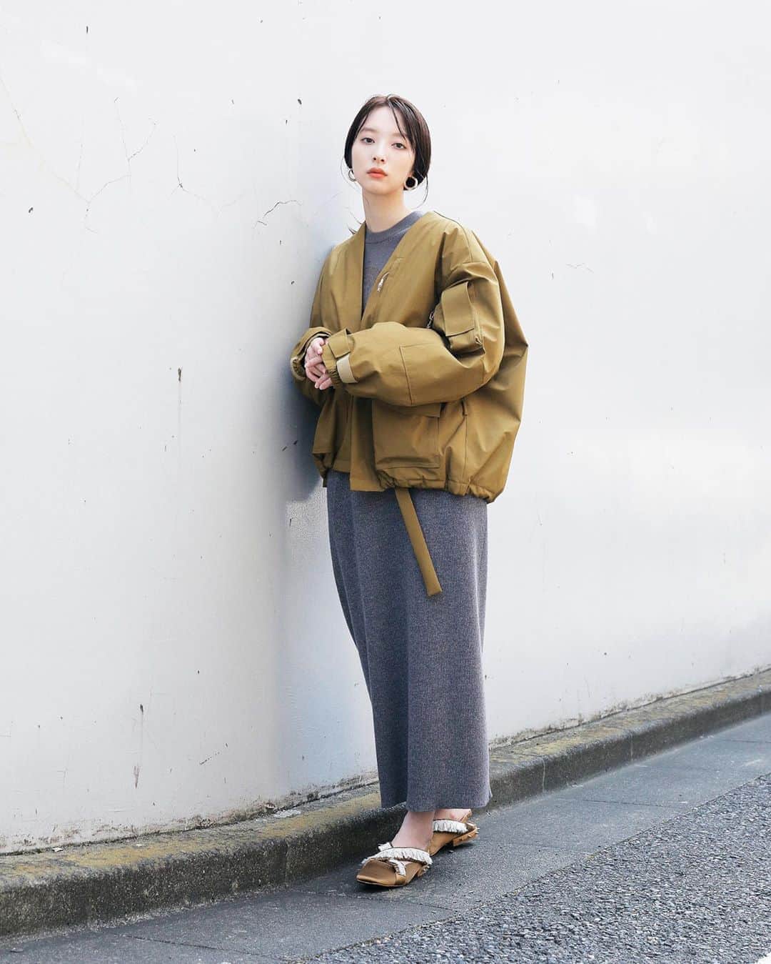 Droptokyoさんのインスタグラム写真 - (DroptokyoInstagram)「TOKYO STREET STYLE⁣⁣ ⁣ ⁣ Name: @sakisato29  Jacket: @jnby_japan ⁣ Sweater: @jnby_japan ⁣ Skirt: @jnby_japan  Shoes: @jnby_japan ⁣ #jnby#jnbyjp#pr#streetstyle#droptokyo#tokyo#japan#streetscene#streetfashion#streetwear#streetculture#fashion#ストリートファッション#コーディネート⁣⁣⁣ ⁣ Photography: @dai.yamashiro ⁣ Styling: @raikatanakakana」10月3日 18時35分 - drop_tokyo