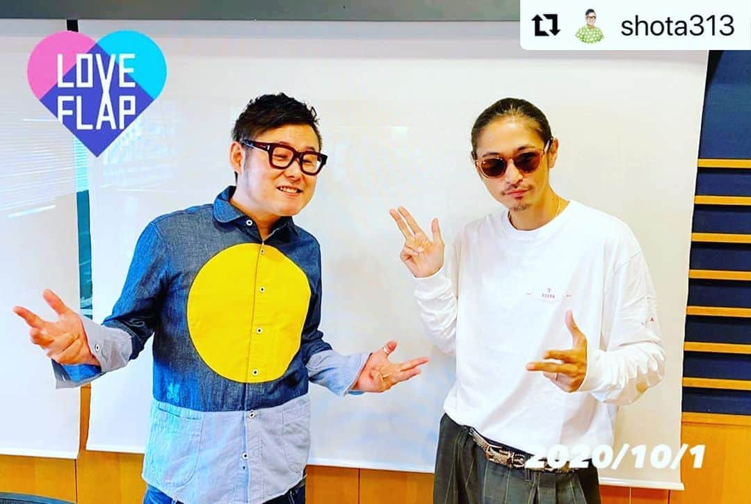 窪塚洋介さんのインスタグラム写真 - (窪塚洋介Instagram)「楽しかったで〜す^ ^お邪魔しました♪  #Repost @shota313  ・・・ 本日のゲストは窪塚洋介さんでした。初対面でしたが盛り上がりましたよ！腸活ですよ！顔の大きさ違い過ぎましたよ！ 🤣😁radikoタイムフリーで今一度是非。窪塚さんも出演している映画「みをつくし料理帖」は10月16日公開です。 #みをつくし料理帖  #窪塚洋介 #fm大阪 #loveflap #中秋の名月  #パンクドランカーズ」10月3日 18時52分 - yosuke_kubozuka