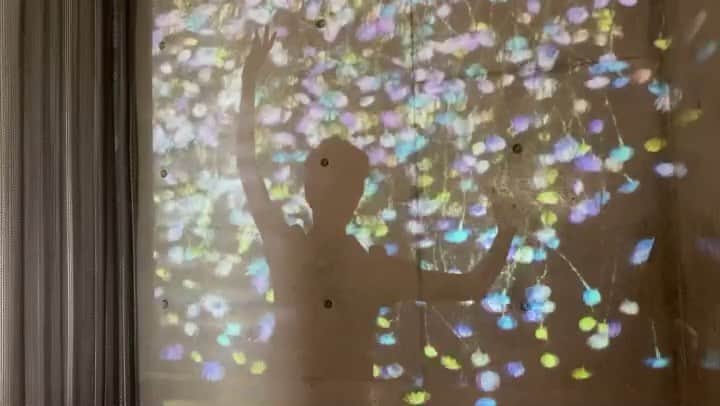 チョン・ソミンのインスタグラム：「그림자놀이👤 훌쩍 떠나고픈 제주의 본태박물관. #nottoday」