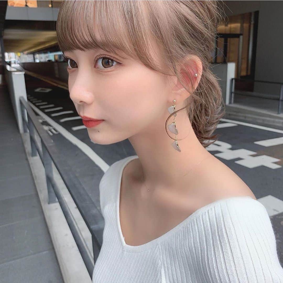 美女JAPANのインスタグラム：「どうも美女JAPANです！✨ ＊ ＊ 今回ご紹介するのはこの方‼️ ＊ ＊ momoeさん！@xoemomo ＊ ＊ とても綺麗！！🙈💕 おしゃれだし、お顔がタイプ！💕 ＊ ＊ momoeさんのアカウントには他にも素敵な投稿がたくさんあります！✨ ＊ 皆さんも是非チェックしてみてね🧸 ＊ ＊ 明日の投稿もお楽しみに！！ ＊ ＊  #色気 #可愛い #綺麗 #かわいい #写真集 #モデル #美肌 #笑顔 #スタイル抜群 #可愛い #可愛すぎ #会いたい #天使 #美女 #美人 #美しい #清楚 #スタイル #色白 #スタイル抜群 #美脚 #素敵 #カワイイ #応援」