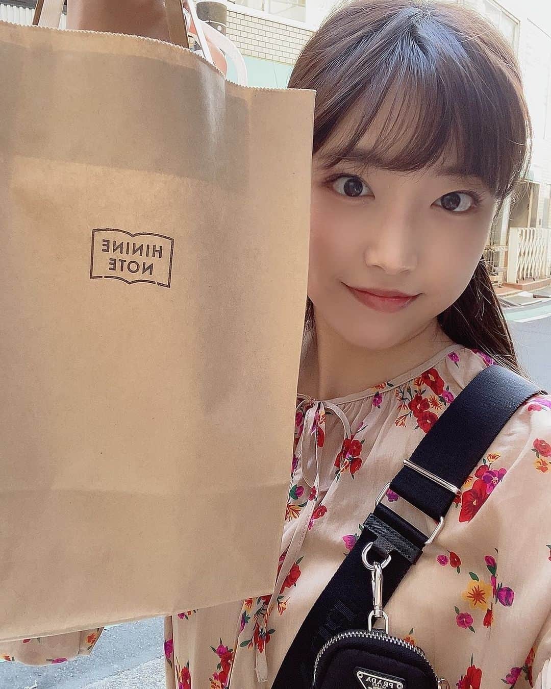 渥美友里恵のインスタグラム：「📢﻿ ﻿ 今週の週刊ゴルフダイジェスト﻿ 『らくトレゆるスト』に載っています☺︎﻿ よかったらご覧ください🏋🏻‍♂️﻿ ﻿ ちなみに飛距離がアップするメニューですよ🤫﻿ ﻿ ﻿ 写真は新しいスケジュール帳をゲットした日です 新しいってウキウキする📚📚📚﻿ ﻿ ﻿ #ゴルフダイジェスト　 #週刊ゴルフダイジェスト」