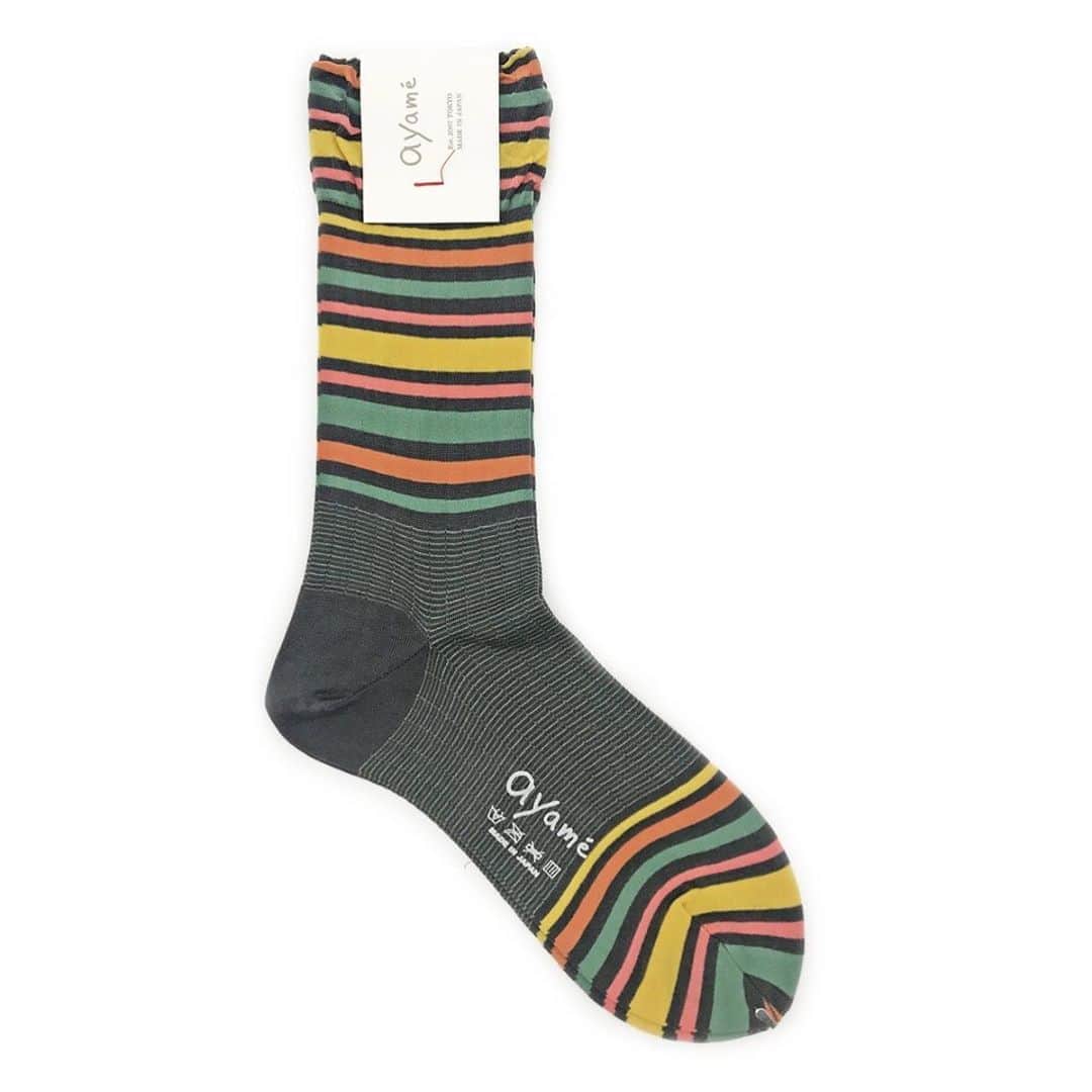 アヤメのインスタグラム：「Ayame multi stripy socks now available online store🧦🎨 #ayamesocks #worldwideshipping📦✈️ マルチボーダーソックス全3色です #colorpalette #ボーダーソックス #靴下」