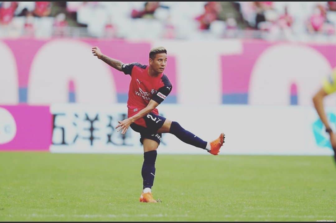 松田陸さんのインスタグラム写真 - (松田陸Instagram)「⚽️ 応援ありがとうございました。 勝たないといけない試合で負けてほんまに悔しい。 けどまだリーグは続くし上目指して頑張ります‼︎ 応援よろしくお願いします‼︎ #cerezo」10月3日 20時46分 - riku_matsuda_02_official