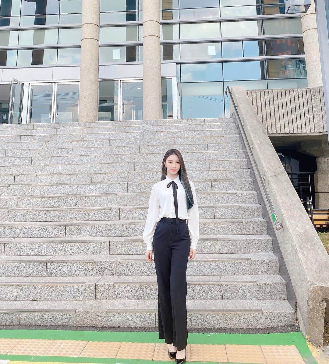 エルキーのインスタグラム：「🥰🥰」