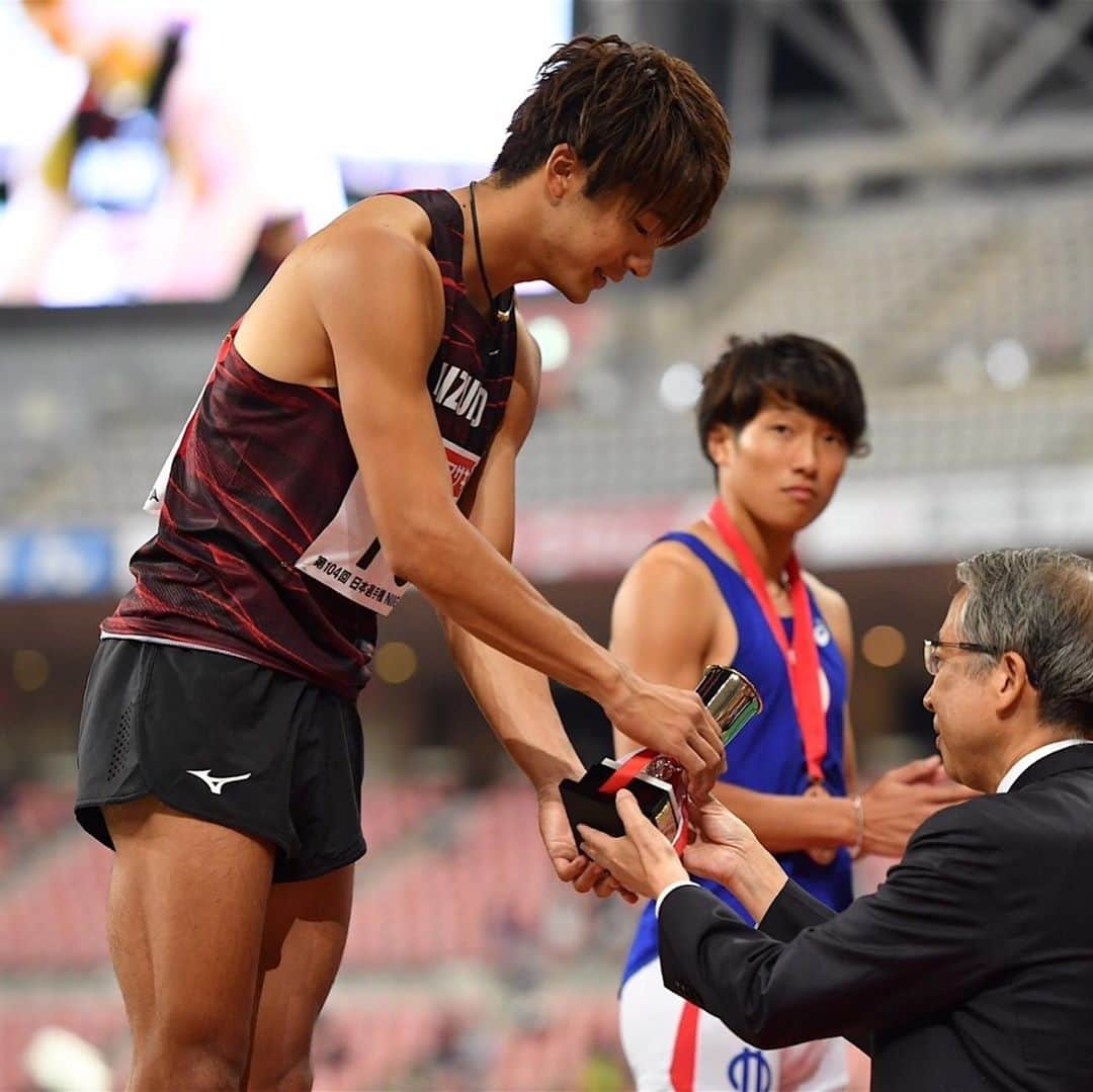 金井大旺さんのインスタグラム写真 - (金井大旺Instagram)「日本選手権2年ぶり優勝できました！ 13"36(-0.1) 応援ありがとうございました！ スタートは申し訳ありません🙇‍♀️  これで2020シーズンアウト 自己ベストを更新できて良いシーズンでした◎ ※4枚目は一発目あとの表情。笑  #日本選手権 #110mH #mizuno ©️Agence SHOT」10月3日 20時53分 - kanai0928