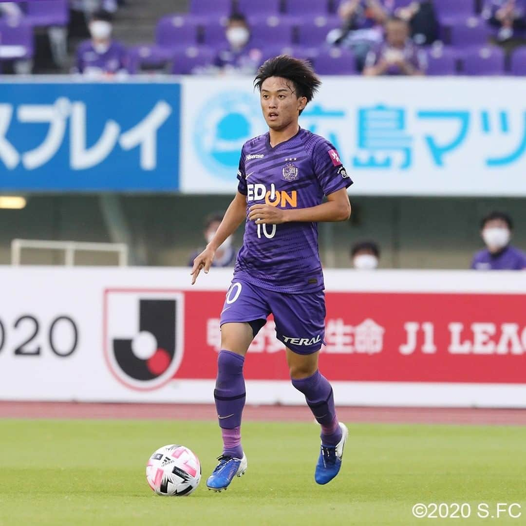 サンフレッチェ広島さんのインスタグラム写真 - (サンフレッチェ広島Instagram)「. ⚽️明治安田生命J1リーグ第20節　試合結果⚽️ サンフレッチェ広島　3-0　サガン鳥栖 前半：2-0 後半：1-0 【得点者】浅野雄也、東俊希、青山敏弘  立ち上がりから主導権を握って先制点を挙げると、そのまま勢いに乗って2点目、3点目と追加点を挙げ、ホームで快勝しました！  本日もともに戦っていただき、ありがとうございました！！  #浅野雄也 選手 #東俊希 選手 #森島司 選手 #林卓人 選手 #永井龍 選手 #青山敏弘 選手 #sanfrecce #積攻」10月3日 20時58分 - sanfrecce.official