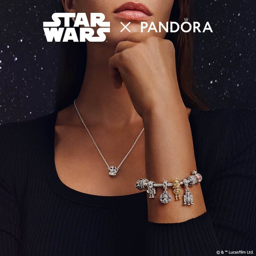 PANDORAさんのインスタグラム写真 - (PANDORAInstagram)「A battle of light versus dark, keep the Force close with characters and symbols from Star Wars x Pandora. #StarWarsxPandora #Pandora #StarWars」10月3日 21時05分 - theofficialpandora