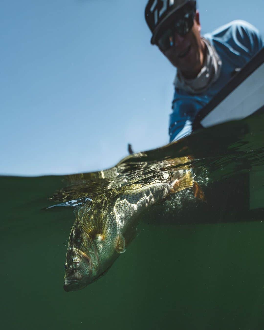 Brent Ehrlerさんのインスタグラム写真 - (Brent EhrlerInstagram)「✌️... see you next time 📸 @casey_yoern  @daiwausa  @tacklewarehouse #bassfishing #fishitwell」10月3日 21時34分 - brentehrlerfishing