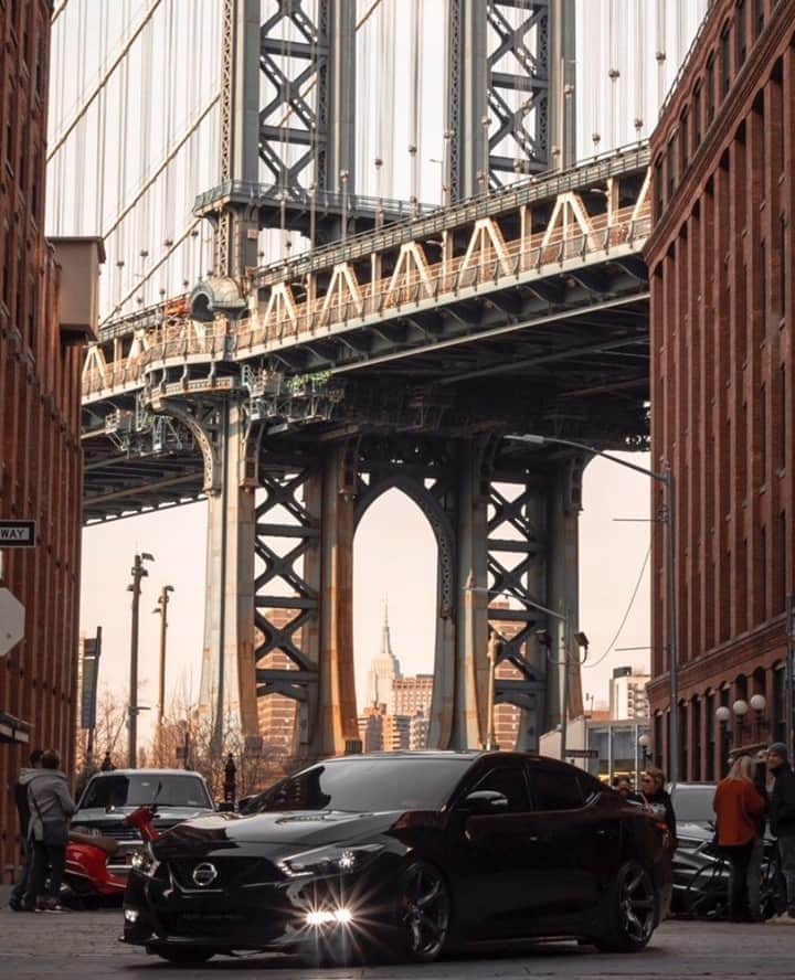 のインスタグラム：「New York state of mind. #Nissan #NissanMaxima 📷 @slabshotzz 🚗 @Kevinjvalentino」