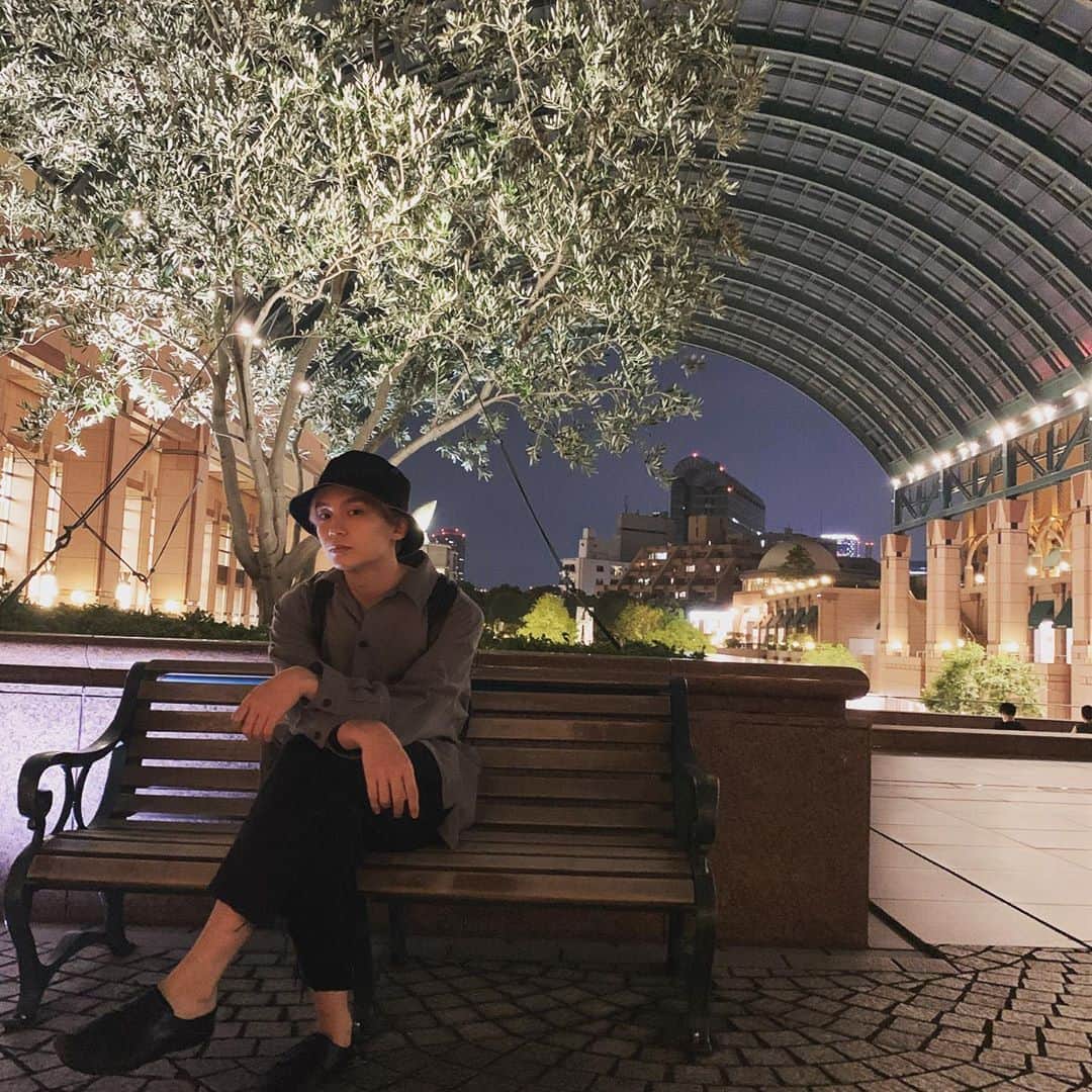 沢村玲/REIのインスタグラム：「映え村れいスポットみつけちゃったお😊  ブログあげたからみてねん！  オンラインライブのアーカイブもよろしく〜  #ワンエン #沢村玲 #REI #映え村れい #ONOSPLIVE」