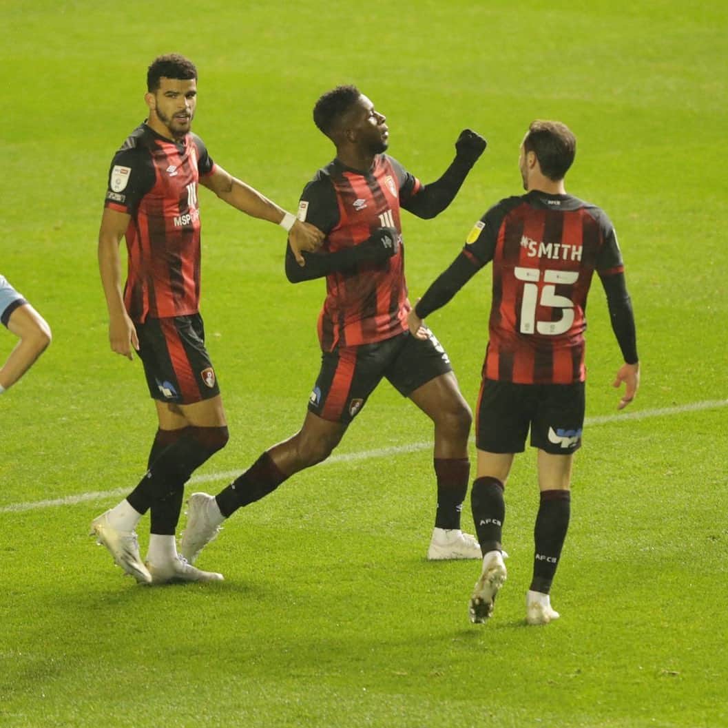 ジェファーソン・レルマのインスタグラム：「⚽️🍒」