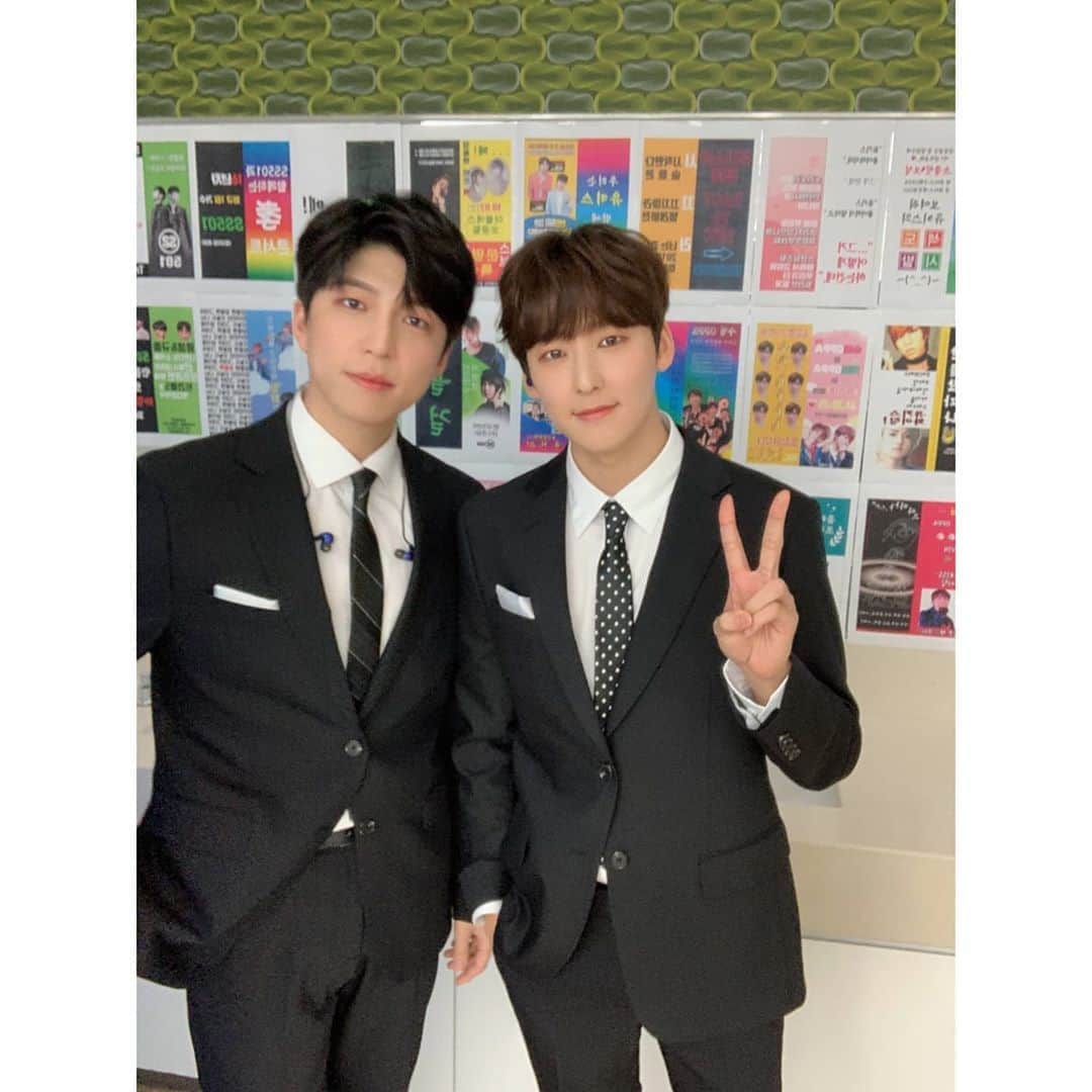 U-KISS（ユーキス）のインスタグラム：「[#수현] 문명특급의 여운을 달래기 위해🎉 남은 연휴도 화이팅❣  #유키스 #UKISS #SOOHYUN  #문명특급 #mmtg #숨듣명콘서트」