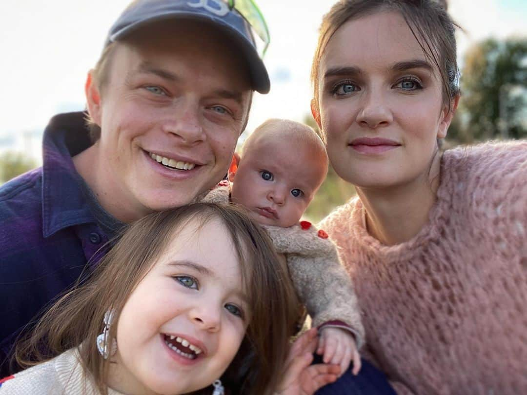 デイン・デハーンさんのインスタグラム写真 - (デイン・デハーンInstagram)「🧡💛🤎Quality. Family. Content.💙💜🖤」10月3日 22時59分 - danedehaan