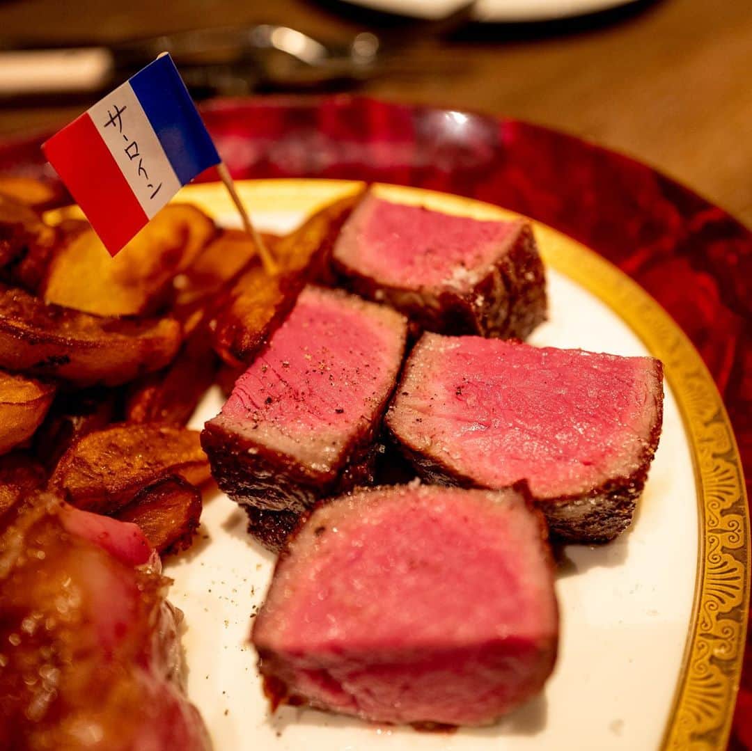 武井義明さんのインスタグラム写真 - (武井義明Instagram)「肉を食べました。」10月3日 23時28分 - bebechef