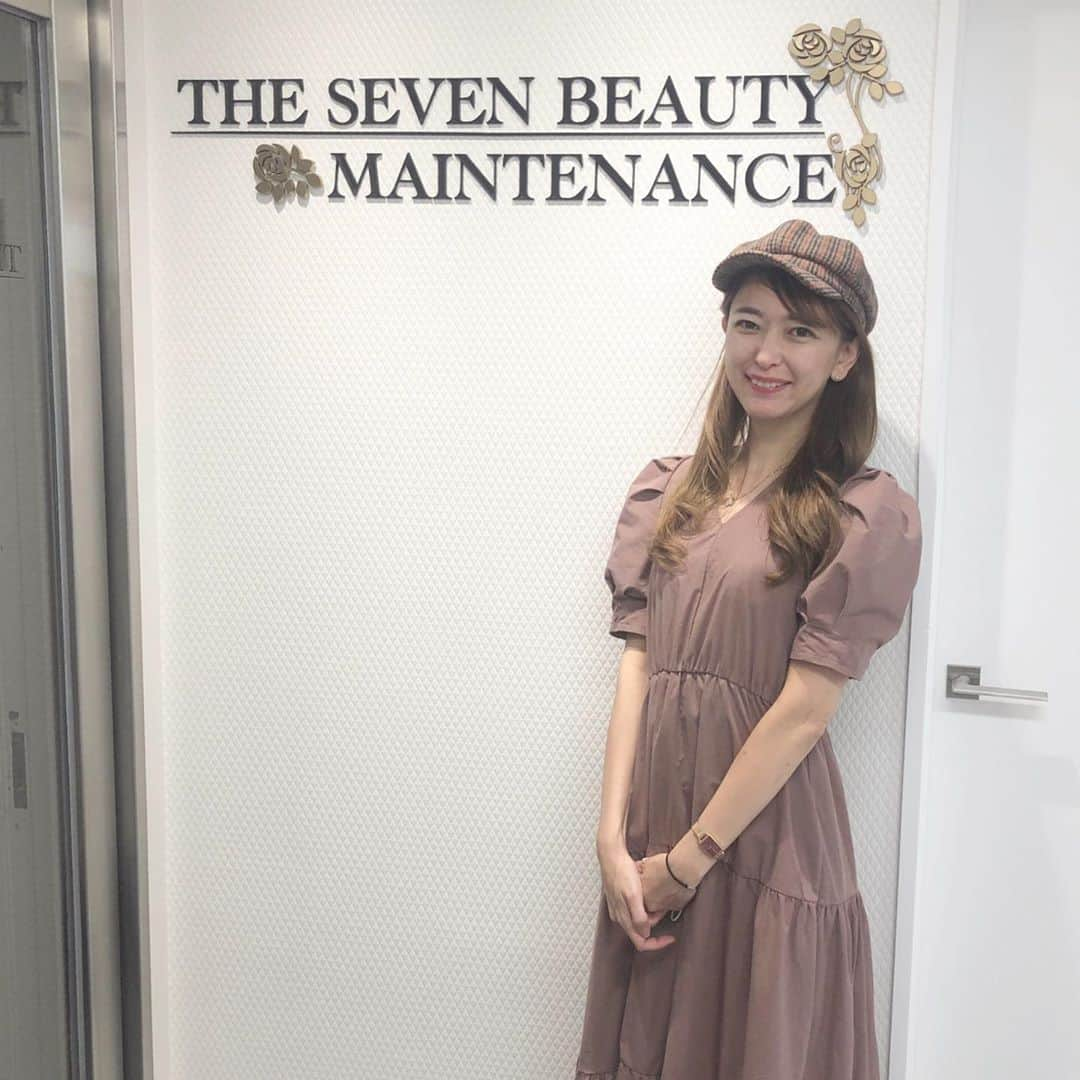 菊池かなこさんのインスタグラム写真 - (菊池かなこInstagram)「. 銀座にある @the.seven.beauty.maintenance でボディメンテナンスをしてもらいました✨ . 銀座の有名会員制クラブが経営している サロンと聞いて、すごく期待大✨ . メニューは最新マシンの痩身と、フェイシャル☺︎ ゴリゴリやっていただき、 帰りはかなり体が軽く良く眠れた！ そしてフェイシャルはすっぴんで帰れるくらいにつるつるに✨ 今まで行ったエステで一番感動しました！ . ここでしか取り扱いしていない スキンケアセット ARCHフルセットも試させていただくので、 すごく楽しみ✨ 施術していただいた ピーリングが自宅でも出来るので またレポートしたいです❤︎ . ありがとうございました😊 . . . ୨୧┈┈┈┈┈┈┈┈┈┈┈┈┈┈┈┈┈୨୧ @the.seven.beauty.maintenance #ARCH #銀座サロン #アーチ肌 #銀座痩身 #銀座フェイシャル #銀座エステ #シークレットメス #最新エステ #pr #トリドリベース」10月3日 23時25分 - canana_kanako