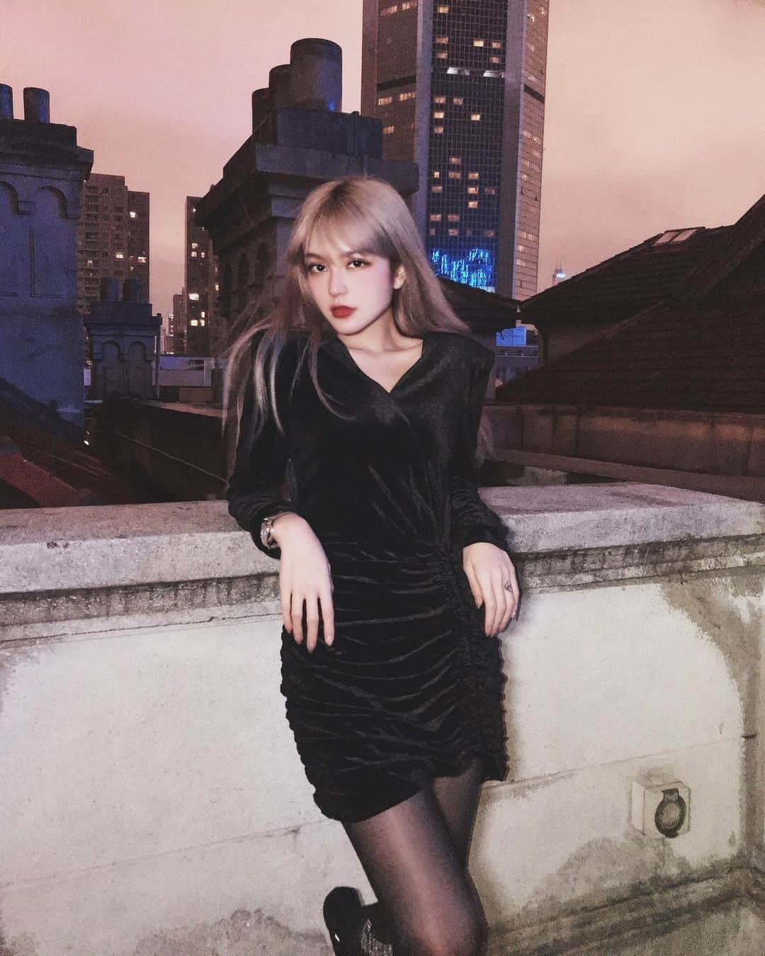 Grace Chowのインスタグラム：「夜上海🥂」