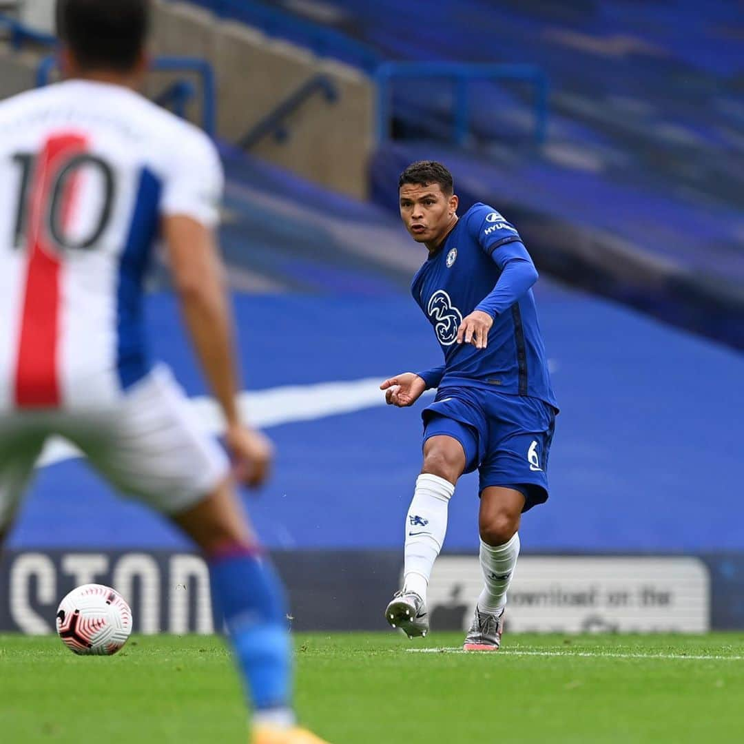 チアゴ・シルヴァさんのインスタグラム写真 - (チアゴ・シルヴァInstagram)「🇬🇧 Happy to be part of this team @chelseafc 🔵🔵 Congratulations on today’s match! 🇧🇷 Feliz em fazer parte desse time @chelseafc 🔵🔵 Parabéns pelo jogo de hoje!  🇫🇷 Heureux de faire partie de cette équipe  @chelseafc 🔵🔵 Bravo pour le match d’aujourd’hui !  • • • #OhhThiagoSilva #CFC #Chelsea #ThiagoSilva #FamiliaSilva #ChelseaFC #London #LondonCalling #Londres #UnitedKingdom #England #Inglaterra #ThiagoIsBlue #WeAreBlue #ChelseaFans #BluesForever #cfcfans #chelseafootballclub #Chelseafcfans #washyourhands #lavezvouslesmains #LaveAsMaos #StopCorona #CoronaOut #StopCovid」10月3日 23時52分 - thiagosilva