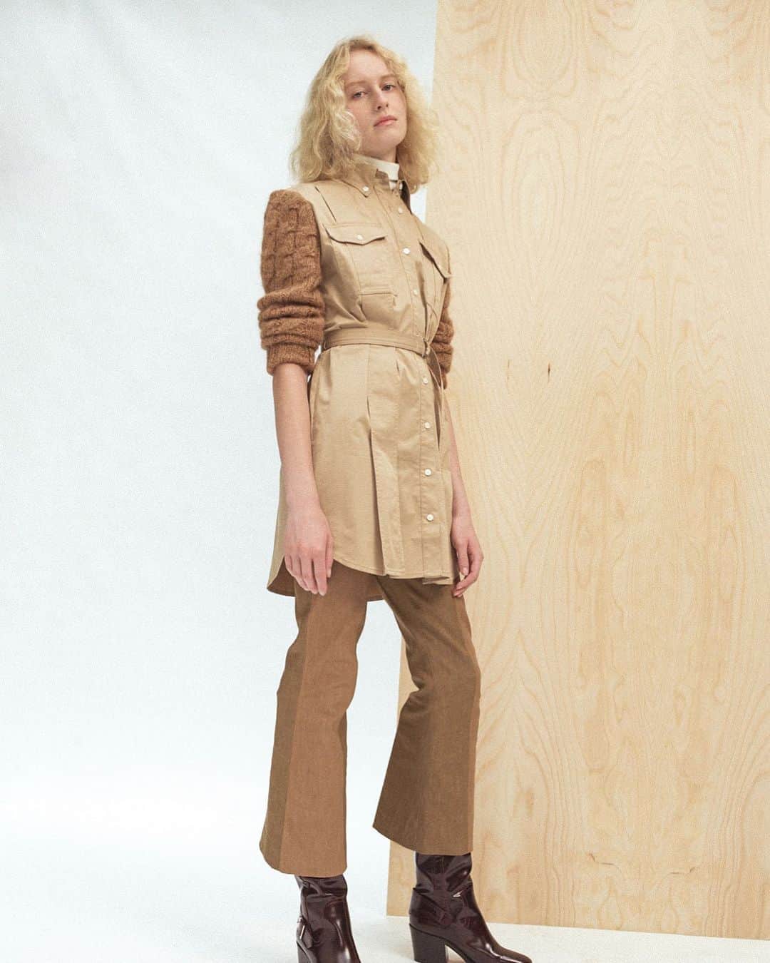 デレクラムのインスタグラム：「The dress that takes you from your Zoom call to your evening stroll. Do it all in the Vivian Mixed Media Shirt dress.」