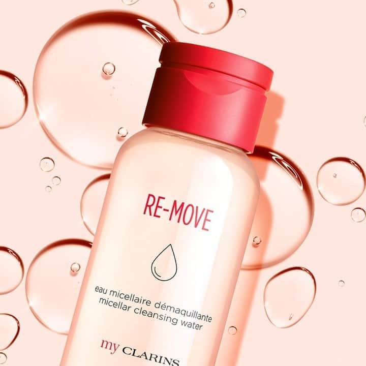 Clarins Canadaさんのインスタグラム写真 - (Clarins CanadaInstagram)「We are beyond excited to share the arrival of the RE-MOVE micellar cleansing water in the My Clarins family! It soothes, purifies and gently cleanses the skin in the blink of an eye. We don't know about you, but we just can't wait to take our make-up off!😉💧⁣ __________⁣ Nous sommes heureux de partager l'arrivée de l'eau micellaire démaquillante RE-MOVE dans la famille My Clarins. Elle apaise, purifie la surface de la peau et la nettoie en douceur en un clin d'œil. On ne sait pas pour vous, mais nous, on a très hâte de se démaquiller !😉💧⁣ .⁣ .⁣ .⁣ #Clarins #ItsAllAboutYou #MyClarins #WellDoneNature」10月4日 0時15分 - clarinscanada