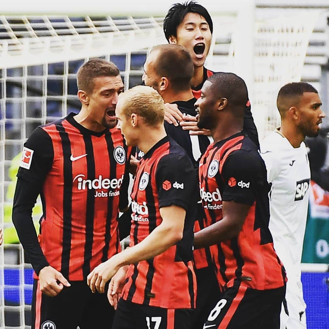 セバスティアン・ローデさんのインスタグラム写真 - (セバスティアン・ローデInstagram)「💪😎 #teamspirit #SGE @Eintracht」10月4日 0時53分 - rodesebastian