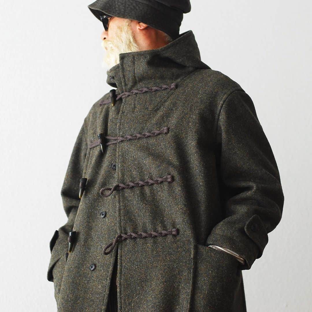 のインスタグラム：「_  POLYPLOID / ポリプロイド "DUFFLE COAT C" ¥104,500-  _ 〈online store / @digital_mountain〉 https://www.digital-mountain.net/shopdetail/000000012150/ _ 【オンラインストア#DigitalMountain へのご注文】 *24時間受付 *15時までのご注文で即日発送 *1万円以上のお買い物で送料無料 tel：084-973-8204 _ We can send your order overseas. Accepted payment method is by PayPal or credit card only. (AMEX is not accepted)  Ordering procedure details can be found here. >>http://www.digital-mountain.net/html/page56.html _ #POLYPLOID  #ポリプロイド _ 本店：#WonderMountain  blog>> http://wm.digital-mountain.info/blog/2020615/ _ 〒720-0044  広島県福山市笠岡町4-18  JR 「#福山駅」より徒歩10分 #ワンダーマウンテン #japan #hiroshima #福山 #福山市 #尾道 #倉敷 #鞆の浦 近く _ 系列店：@hacbywondermountain _」